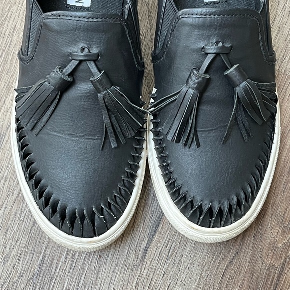 Steve Madden Ellery slip on sneaker - Picture 2 of 7